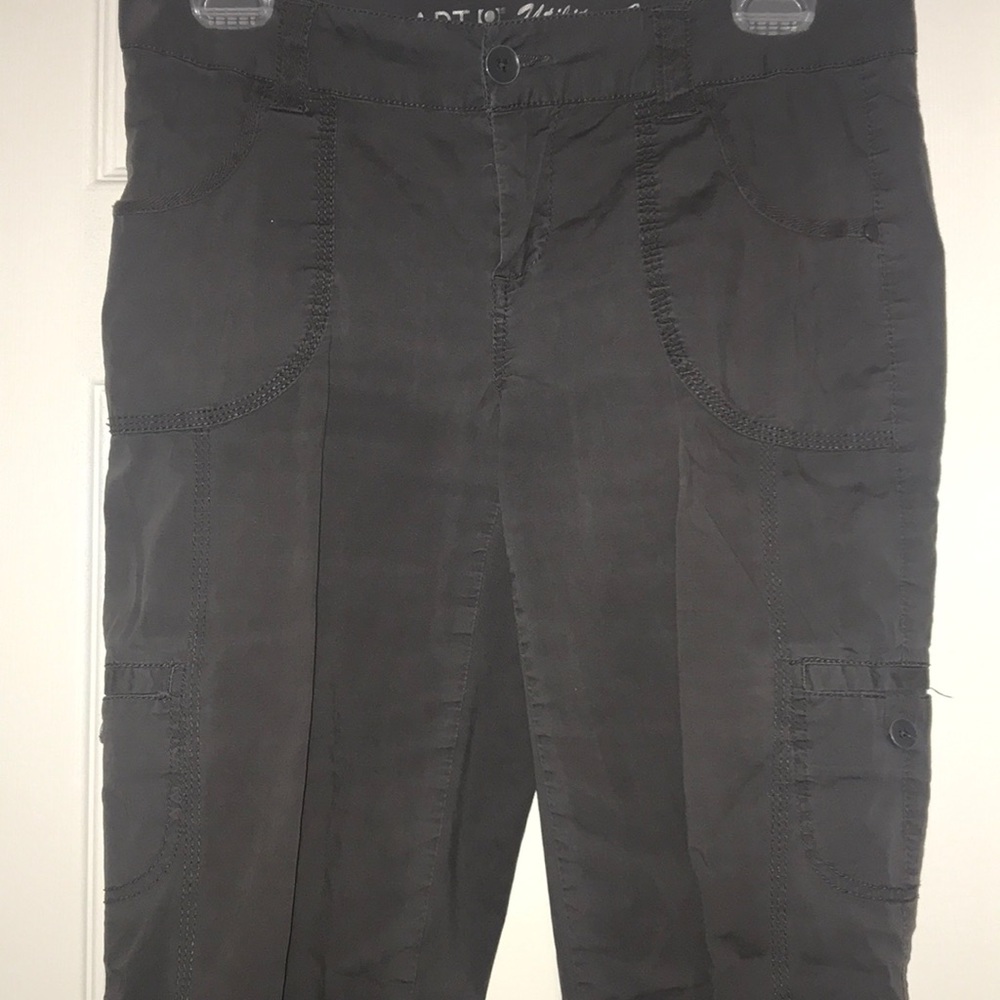 Capris - Picture 5 of 7